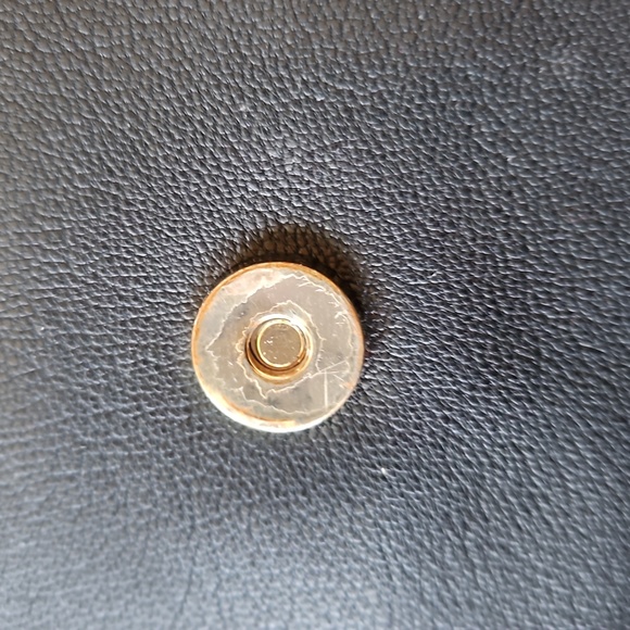 Kate Spade Crossbody Bag with leather and chain detail - Picture 5 of 15